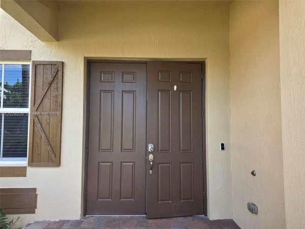 8671 Lakeside Bnd , Unit 1, Parkland, FL 33076