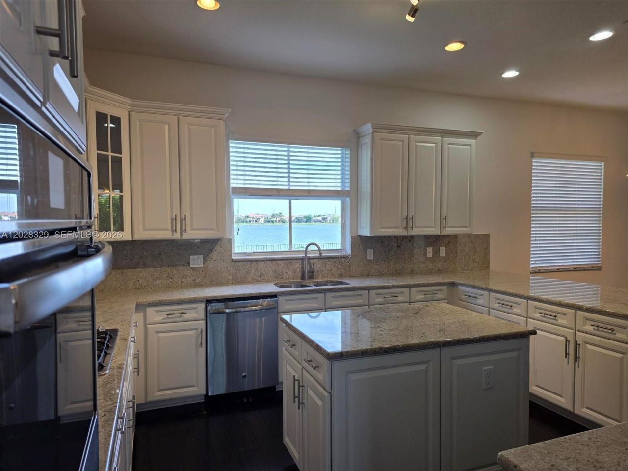 8671 Lakeside Bnd , Unit 1, Parkland, FL 33076 Photo