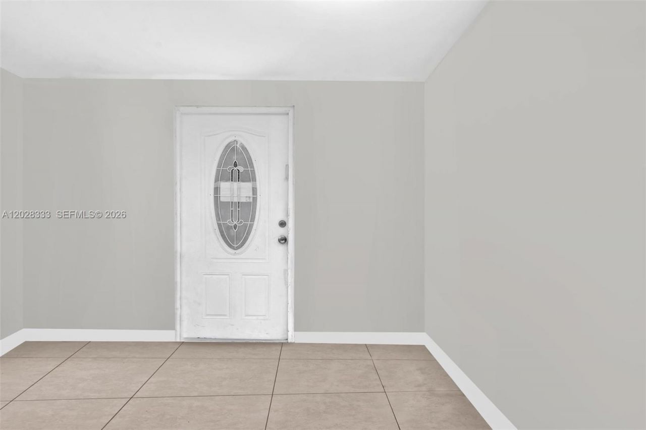 2631 NE 214th St , Unit 00, Miami, FL 33180 Photo