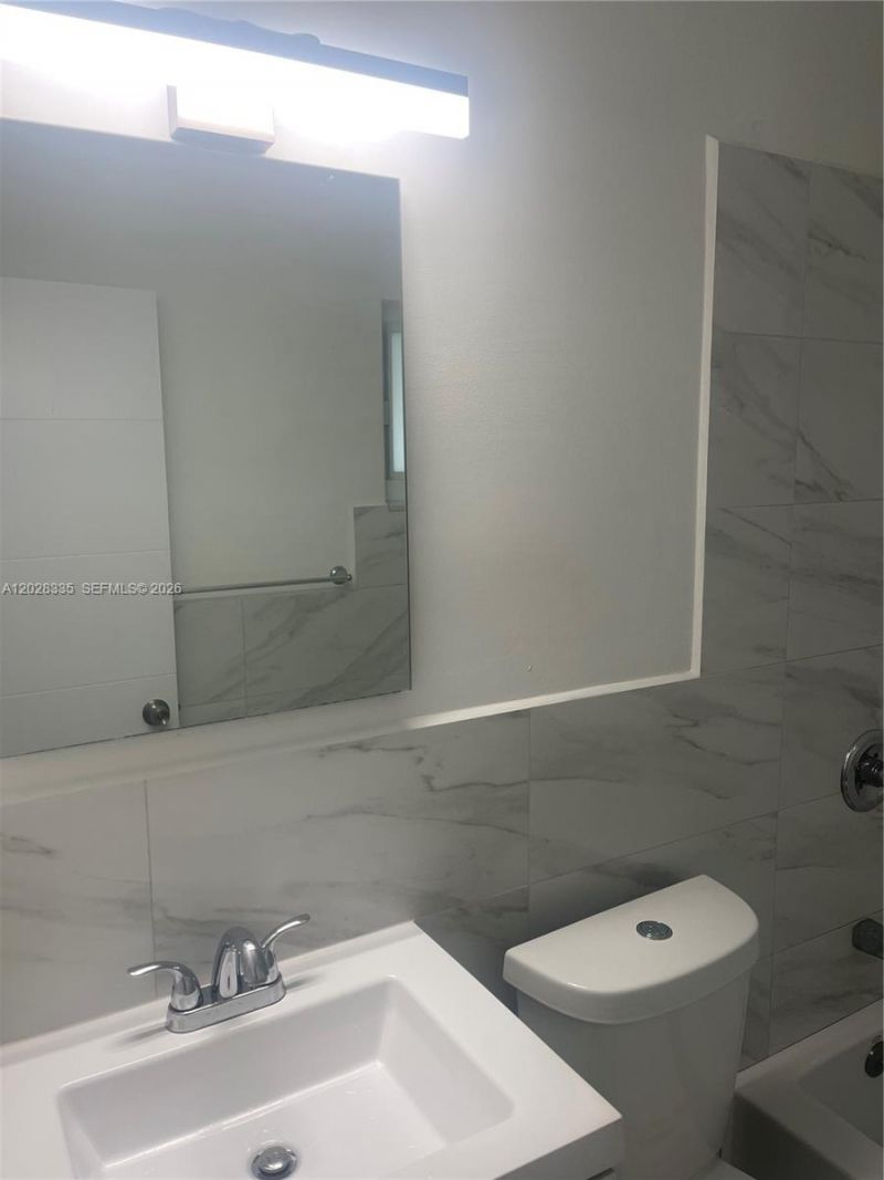 2008 SW 3rd St, Unit 4, Miami, FL 33135 Photo