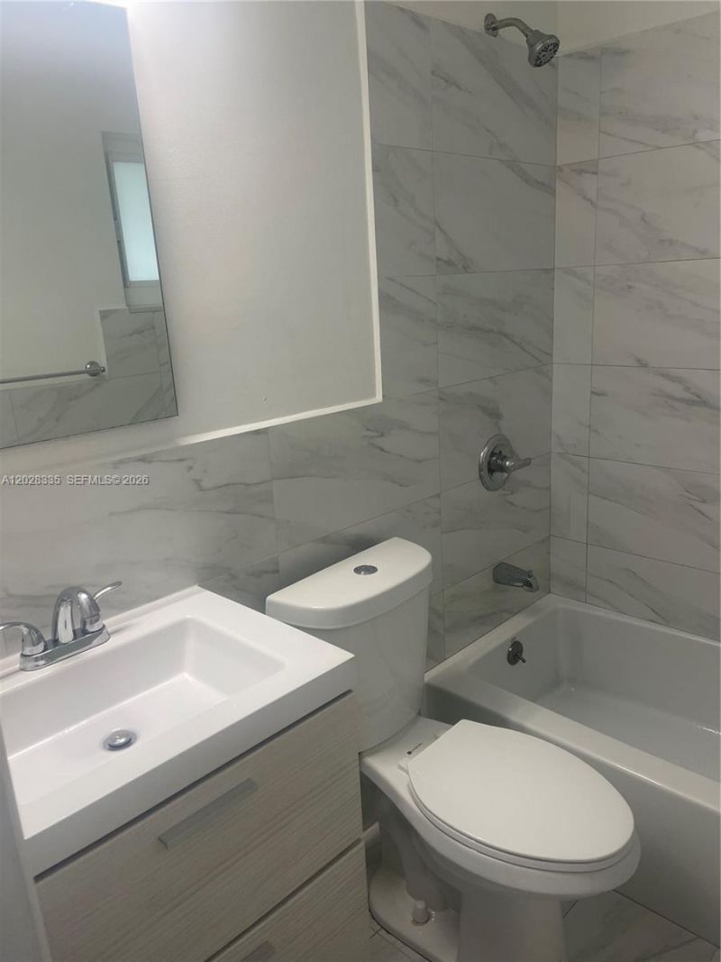 2008 SW 3rd St, Unit 4, Miami, FL 33135 Photo