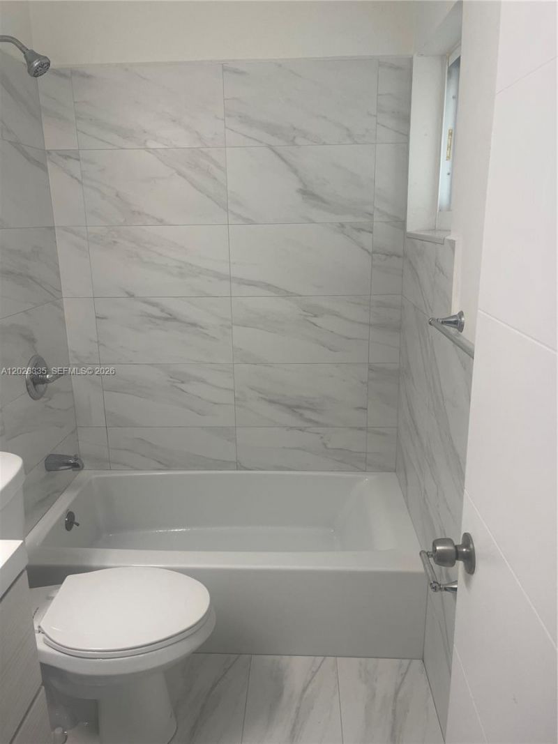 2008 SW 3rd St, Unit 4, Miami, FL 33135 Photo