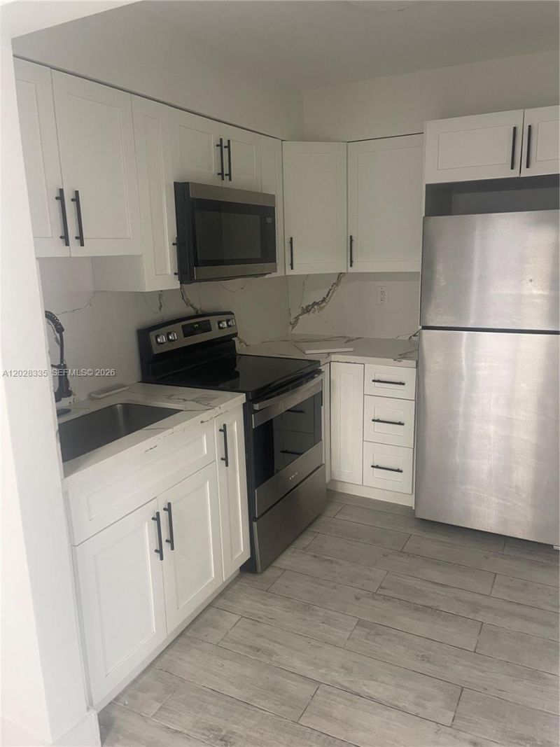 2008 SW 3rd St, Unit 4, Miami, FL 33135 Photo