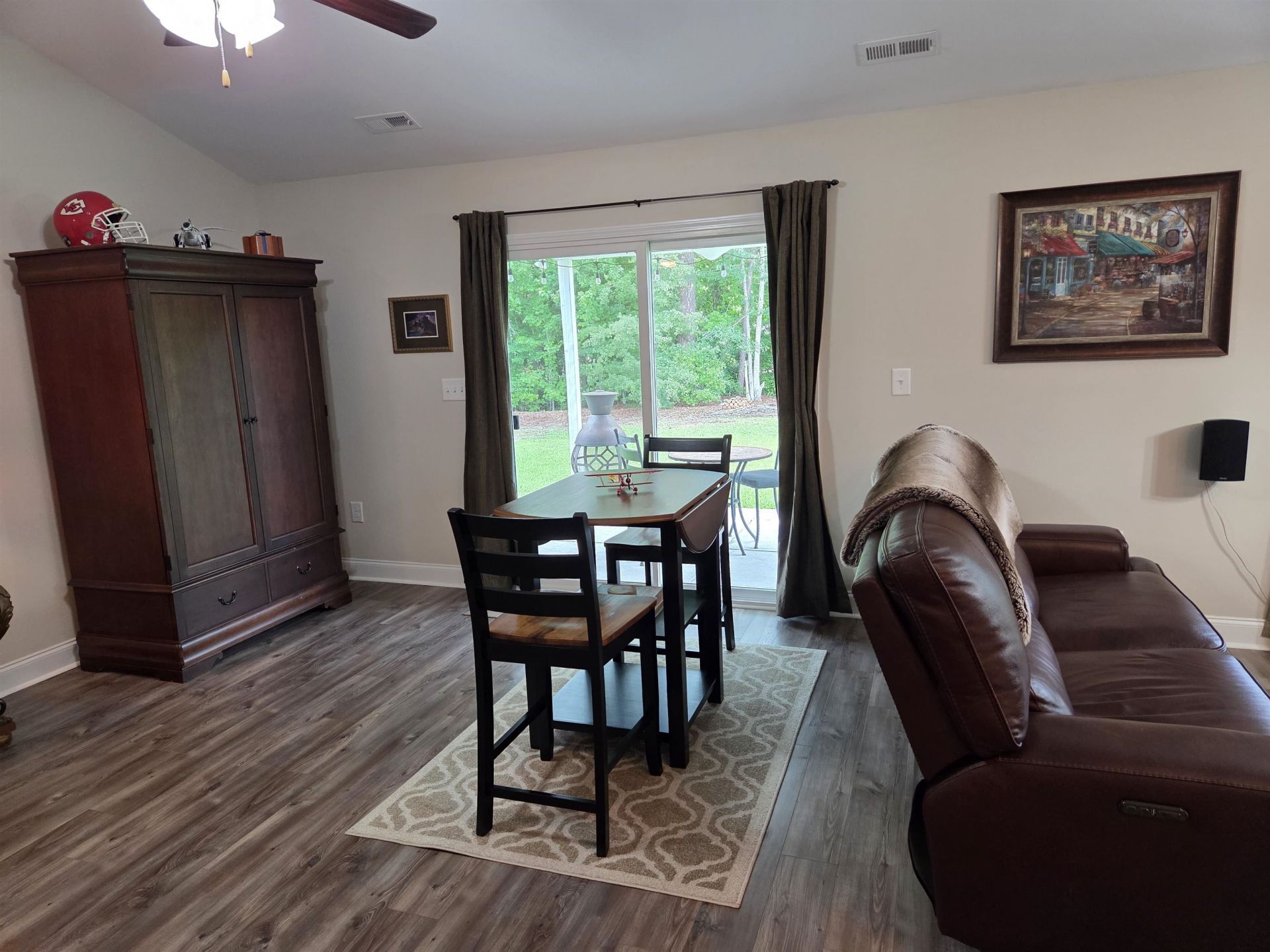 145 Ecum Secum Pl. Photo 13