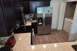 145 Ecum Secum Pl. photo 4