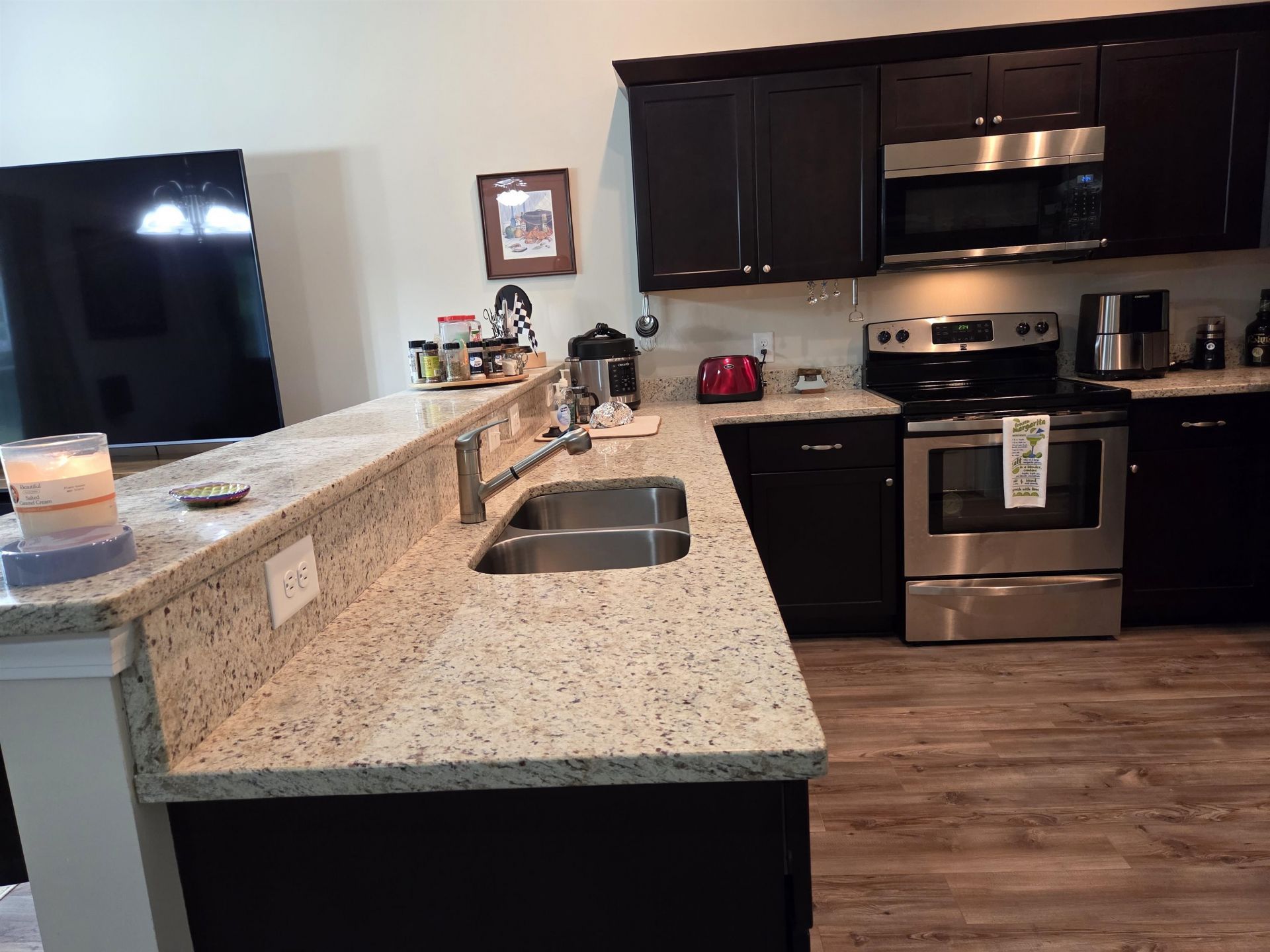 145 Ecum Secum Pl. Photo 7