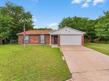 5817 Sidewinder Trail, Fort Worth, TX 76131