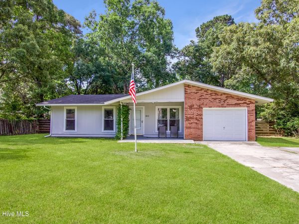 303 Walnut Creek Road , Jacksonville, NC 28546
