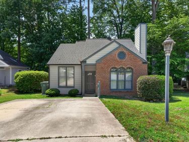 105 Ellsworth Place, Cary, NC 27511