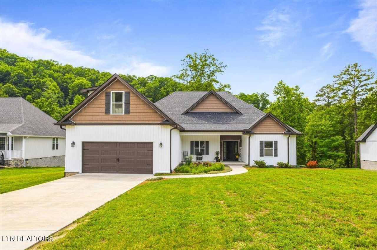 320 Wagon Lane, Speedwell, TN 37870 Main Photo
