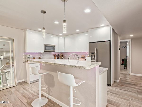 5913 E THOMAS Road, Scottsdale, AZ 85251