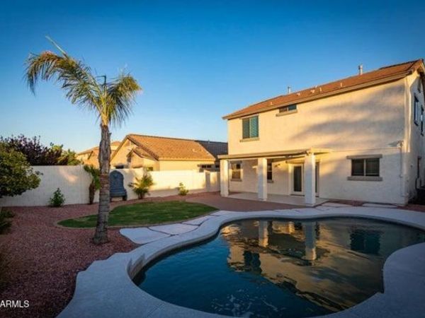 18606 W SUNNYSLOPE Lane, Waddell, AZ 85355