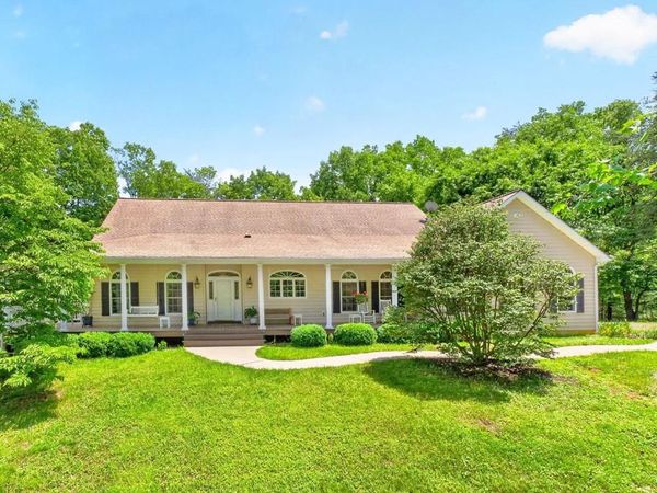 3403 MEADOW WOOD LN, CROZET, VA 22932