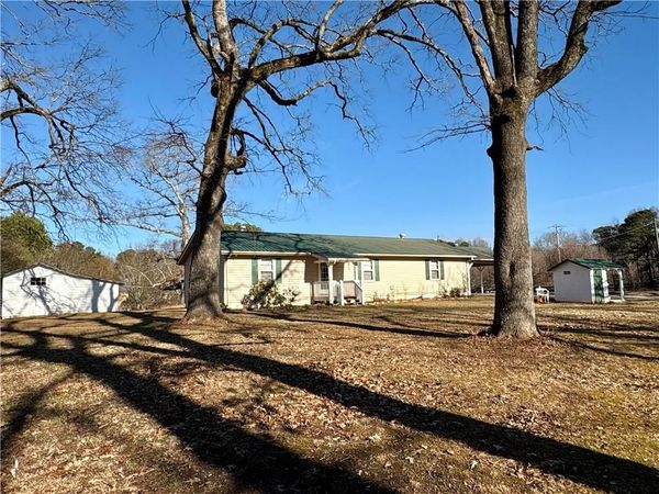 5463 Heardsville Road , Cumming, GA 30028