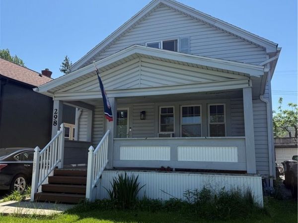 298 W Hazeltine Avenue , Buffalo, NY 14217