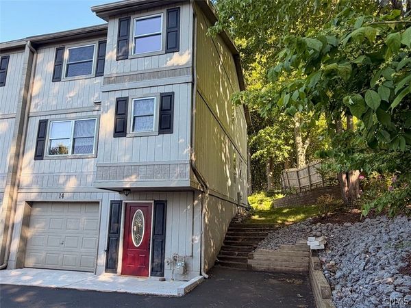 14 Pond Path , Oswego, NY 13126
