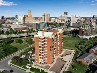 200 Lakefront Circle , Unit 303, Buffalo, NY 14202