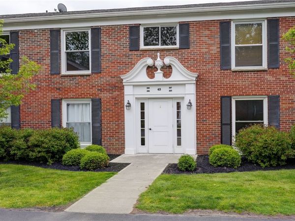 63 Maplewood Ave, Unit 205, Honeoye Falls, NY 14472