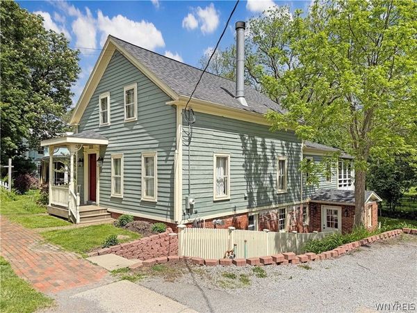 33 S Academy Street, Wyoming, NY 14591
