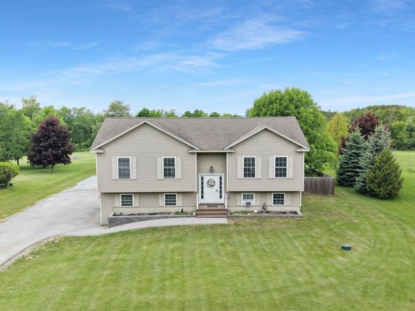 3 Dawns Way, Swanton, VT 05488