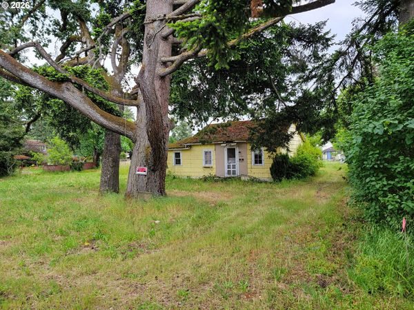 1100 E SANTIAM ST, Stayton, OR 97383