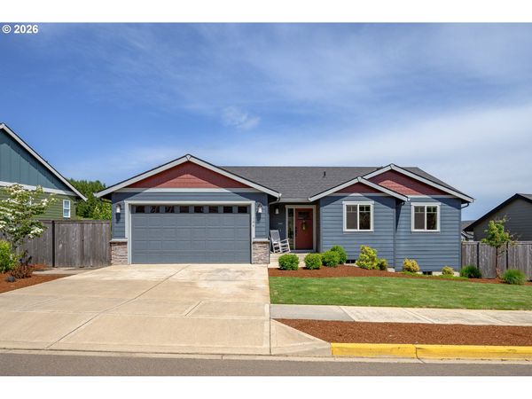 184 NW BROOKSIDE ST, McMinnville, OR 97128