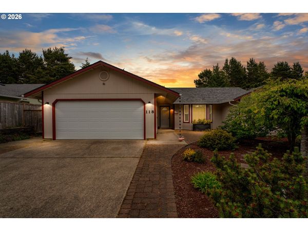 118 PARK VILLAGE LOOP, Florence, OR 97439