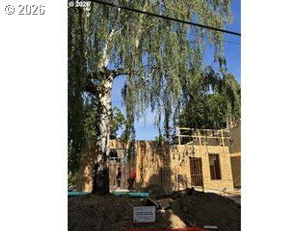 2008 SE 34TH AVE, Portland, OR 97214
