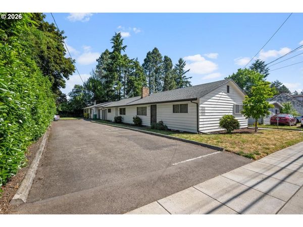 12011 SE MARKET ST, Portland, OR 97216