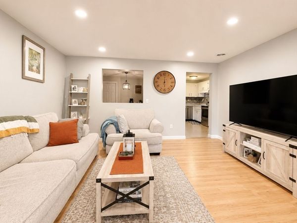52 Randolph Dr, Unit 52, Tewksbury, MA 01876