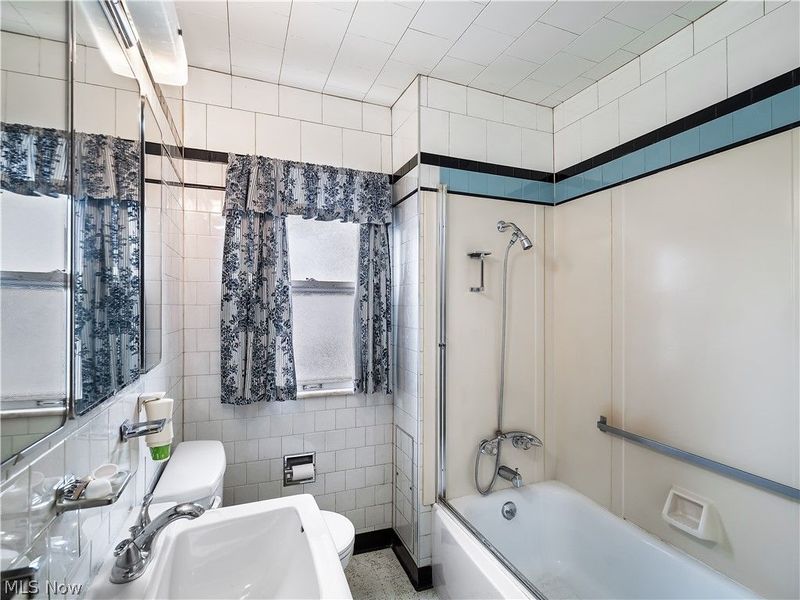 2077 Wyandotte Avenue , Lakewood, OH 44107 Photo 20