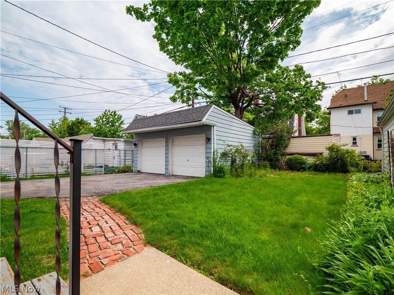 2077 Wyandotte Avenue , Lakewood, OH 44107 Photo 30