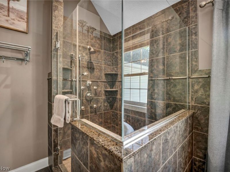 7125 Bridlewood Drive, Concord Township, OH 44077 Photo 30