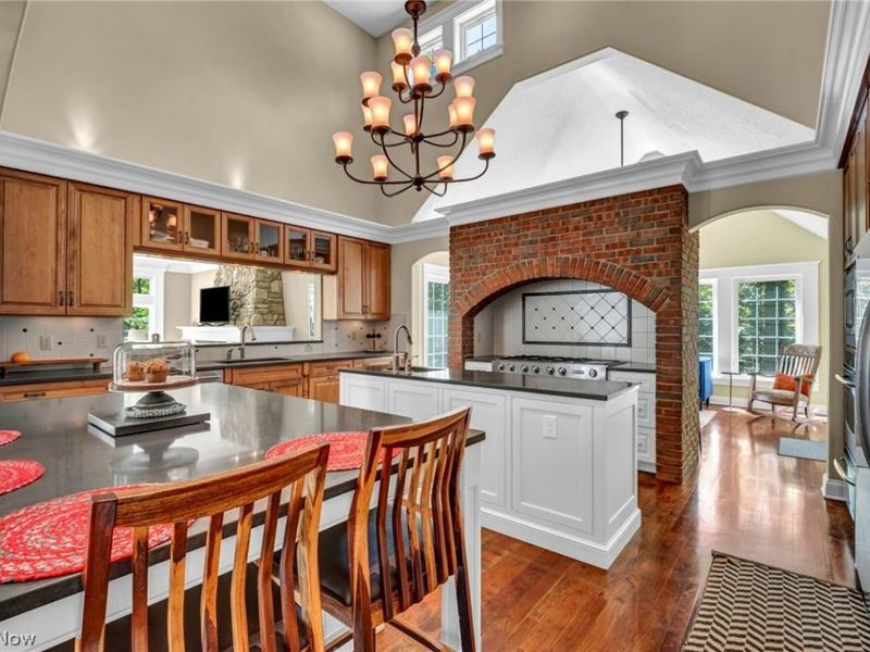7125 Bridlewood Drive, Concord Township, OH 44077 Photo 9