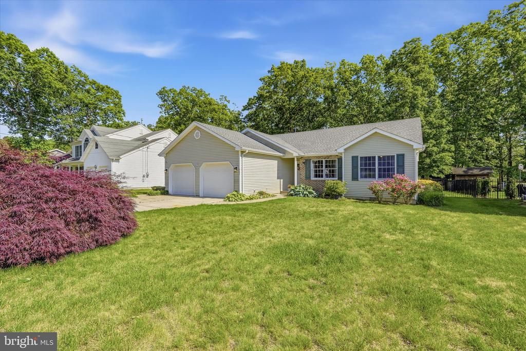 961 Buccaneer Lane, Manahawkin, NJ 08050 Main Photo