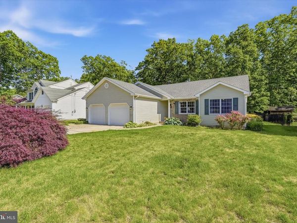 961 BUCCANEER LANE, MANAHAWKIN, NJ 08050