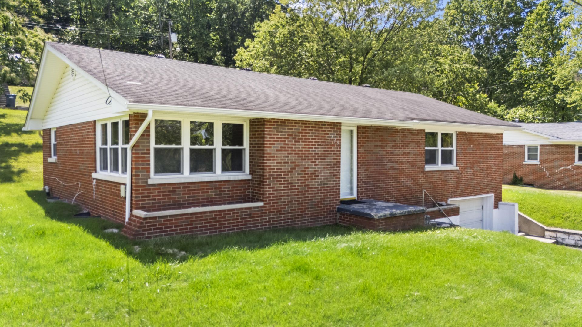 725 W Sun Street, Morehead, KY 40351