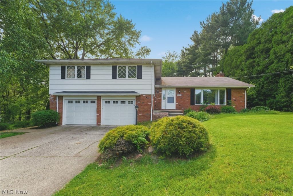 1205 N Crown Hill Road , Orrville, OH 44667 Main Photo