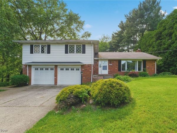 1205 N Crown Hill Road , Orrville, OH 44667