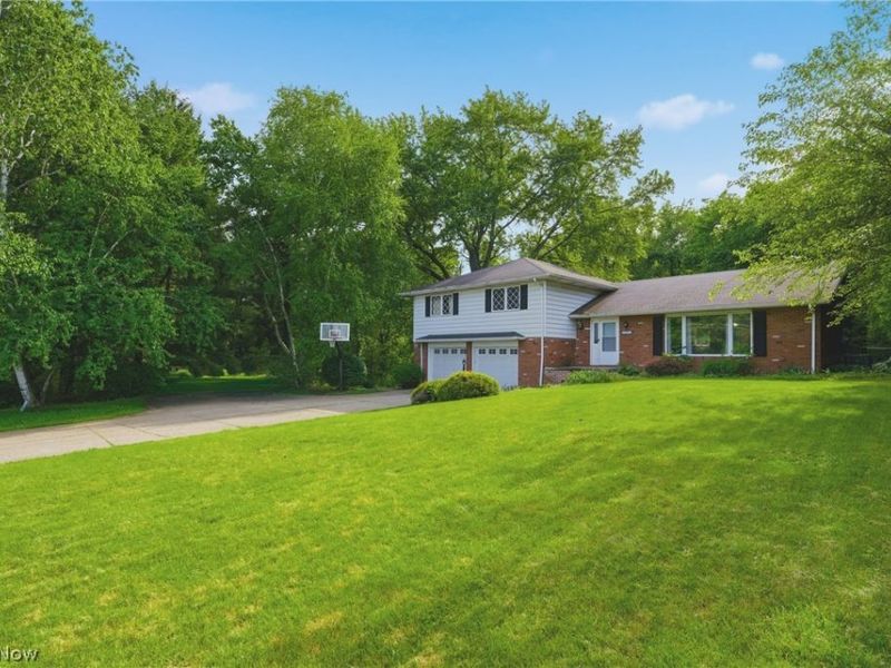 1205 N Crown Hill Road , Orrville, OH 44667 Photo 3