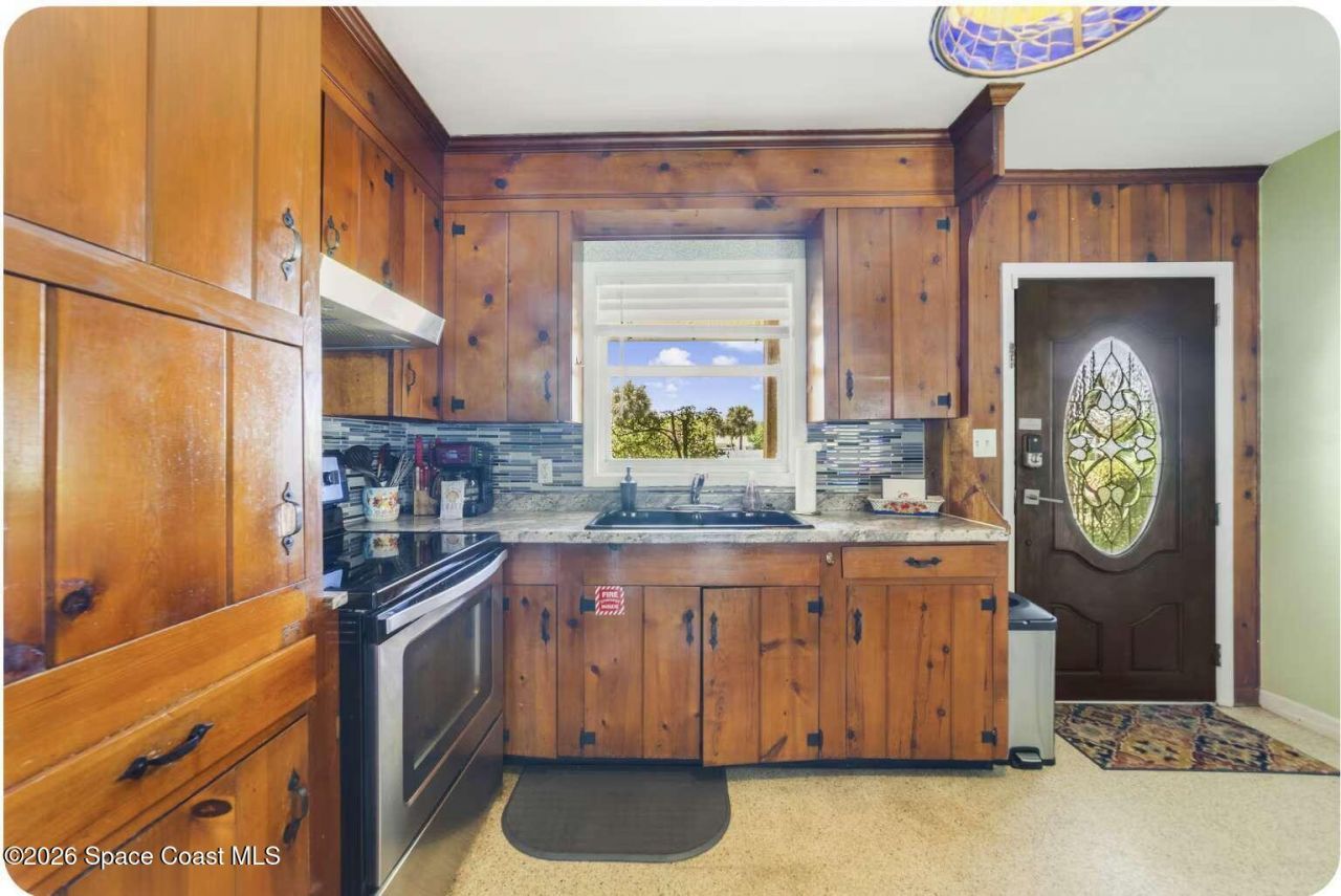 1437 S Orlando Avenue , Cocoa Beach, FL 32931 Photo