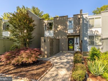 11170 FOREST EDGE DRIVE, RESTON, VA 20190