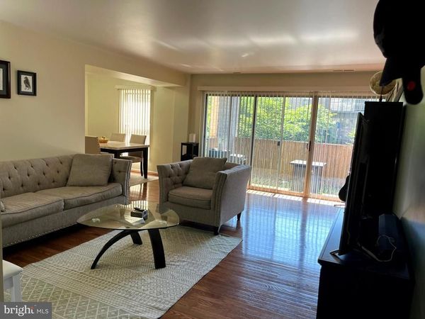 37 CANTERBURY SQUARE, Unit 201, ALEXANDRIA, VA 22304