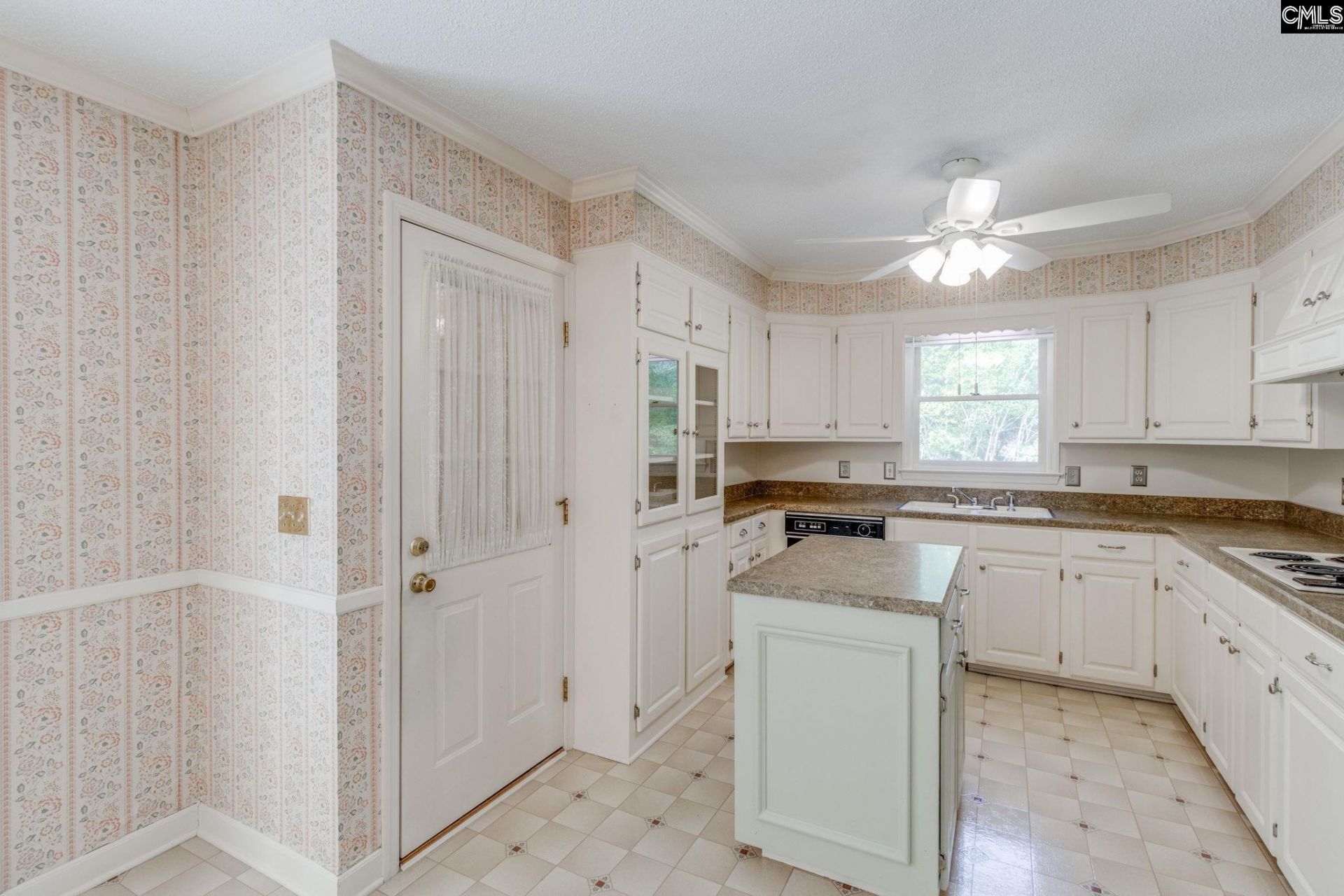 241 Woodridge Circle  Photo 11