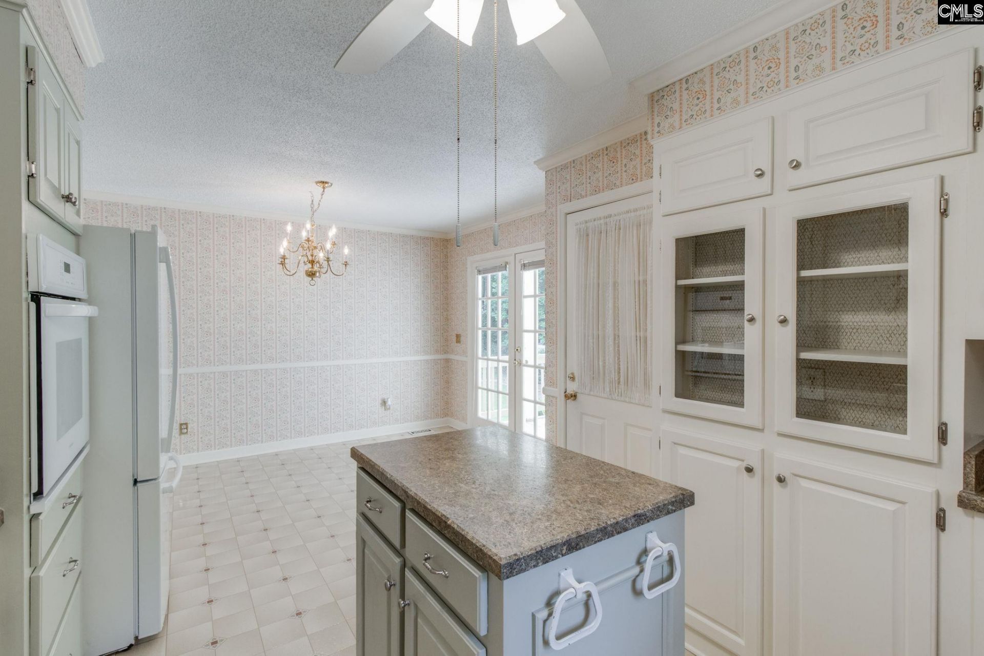 241 Woodridge Circle  Photo 12