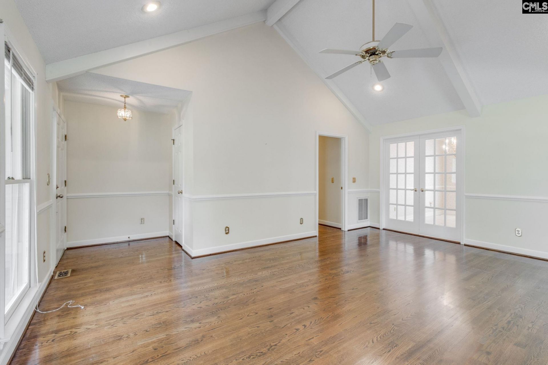 241 Woodridge Circle  Photo 7