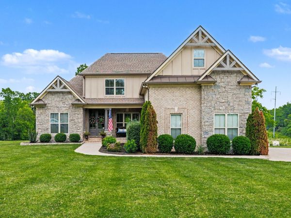 521 Coles Ferry Rd, Gallatin, TN 37066