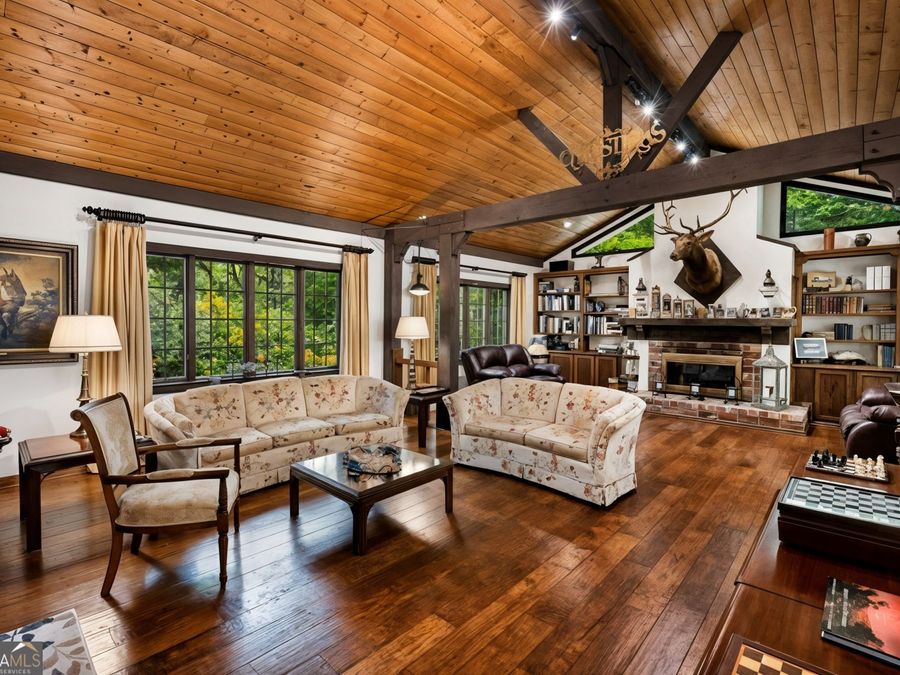 Property Image 37