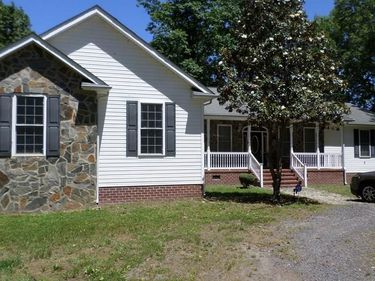 202 Baylor Drive, MONTROSS, VA 22520