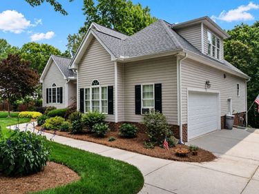 25 Winchester Court, Youngsville, NC 27596